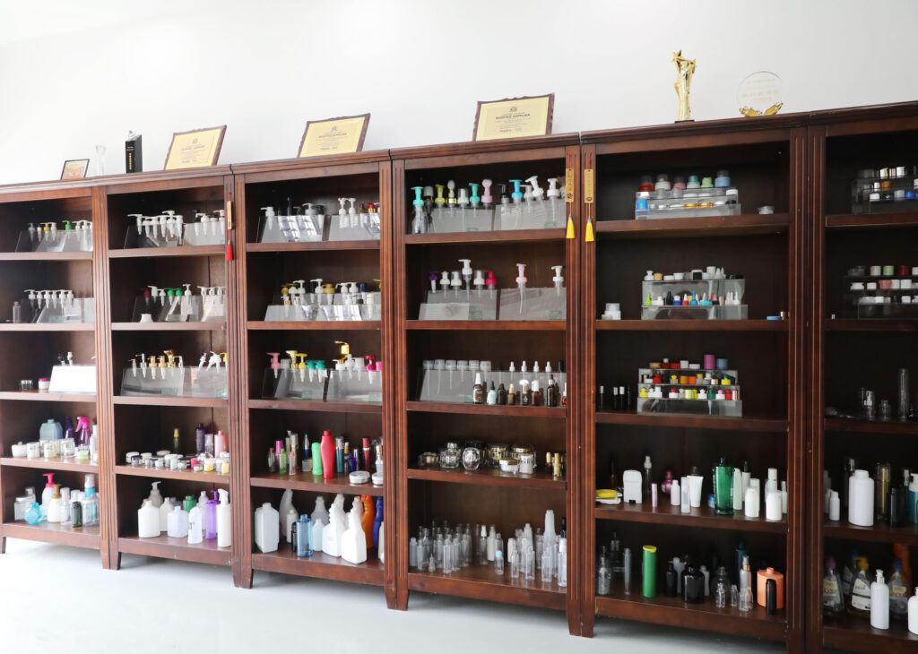 News picture-Our Sample Room