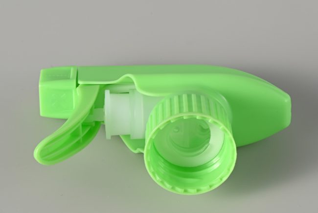 Green All Plastic Trigger Sprayer (2)